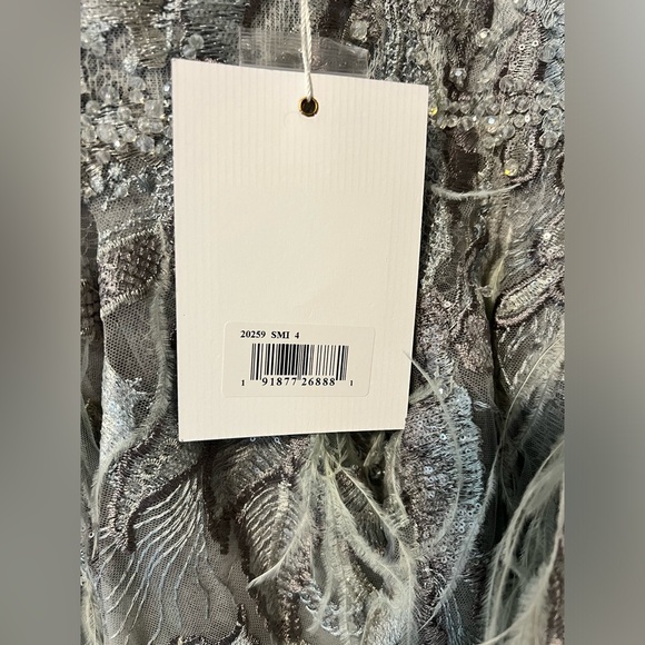 💜MAC DUGGAL SEQUINED FLUTTER CAP SLEEVE CUT OUT A LINE GOWN #20259 - Picture 5 of 8